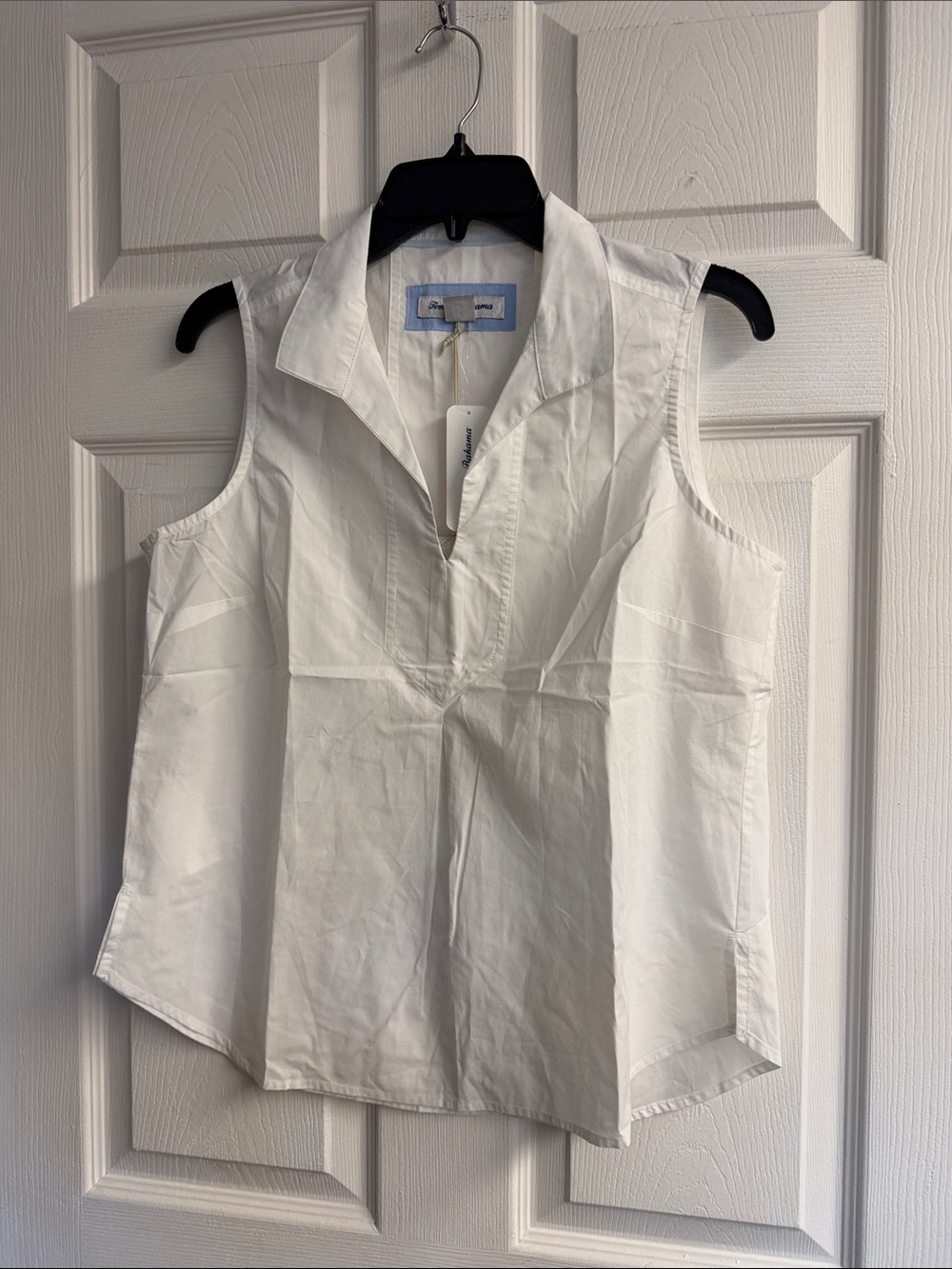 Tommy Bahama White Sleeveless V-Neck Cotton Top